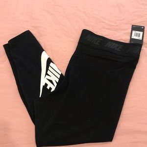 Nike tight fit leggings NWT plus size active wear